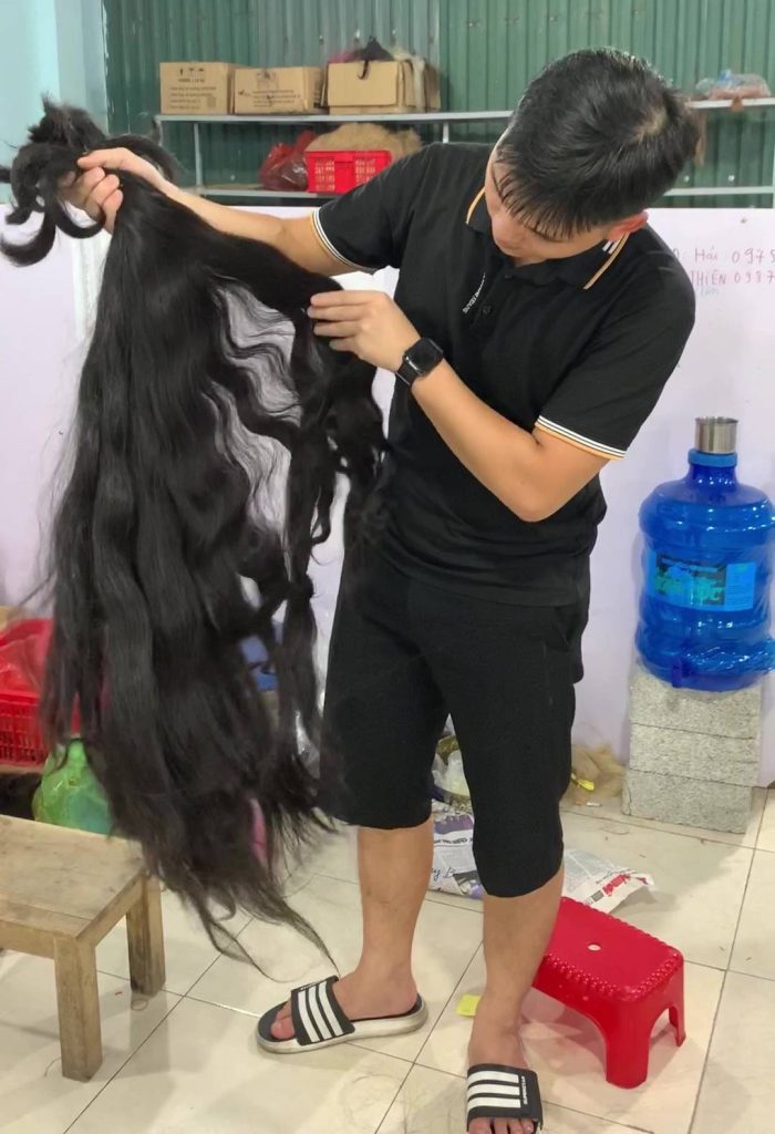 Why-is-Raw-Vietnamese-Hair-Assessed-as-The-Best-Material-for-Hair-Extensions