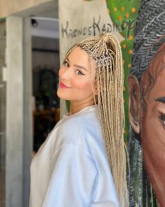 Micro-Braids-One-Of-The-Best-Versatile-Protective-Hairstyles-You-Should-Know