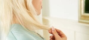 Effective-Tips-To-Take-Care-of-Blonde-Hair-Extensions