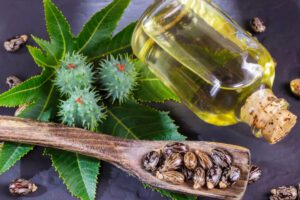 How-To-Use-Castor-Oil-For-Long-and-Luscious-Hair