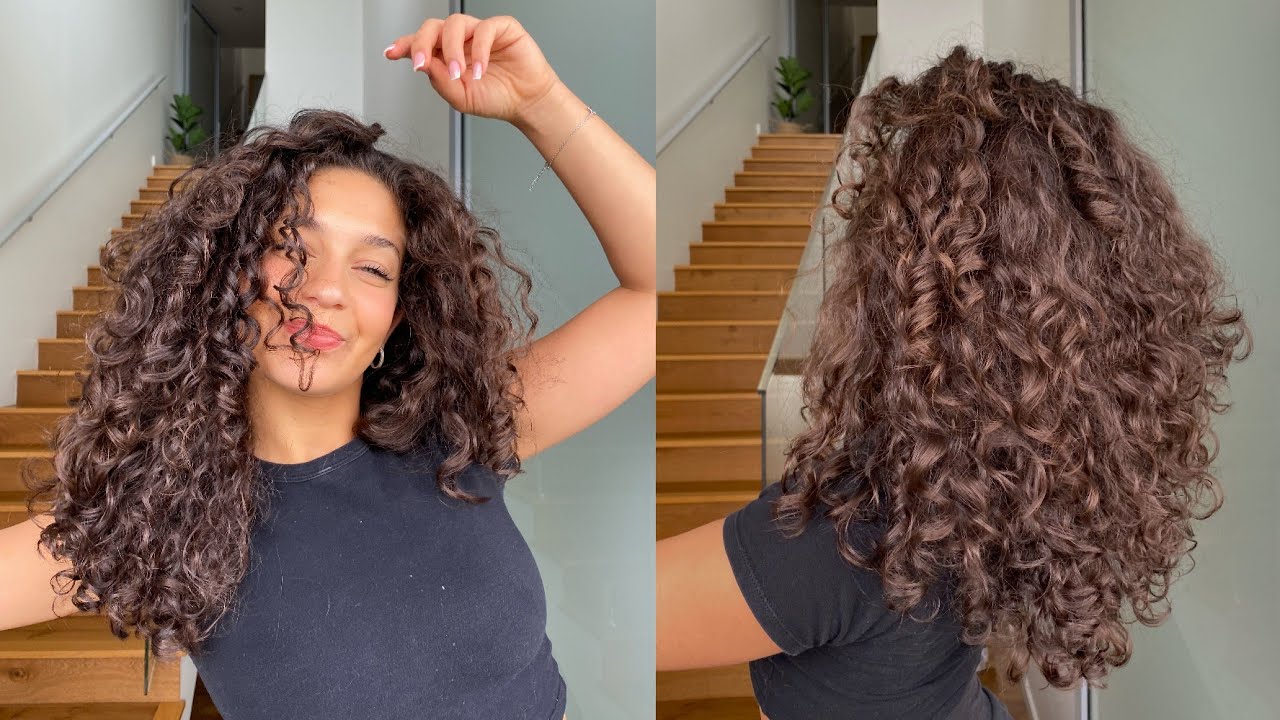 Expert's-Advice-For-Curly-Girl-What-You-Should-and-Shouldn't-Do