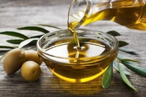 How-To-Use-Olive-Oil-For-Hair-Care