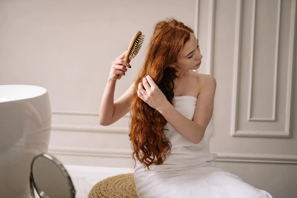 How-to-Sleep-with-Hair-Extensions