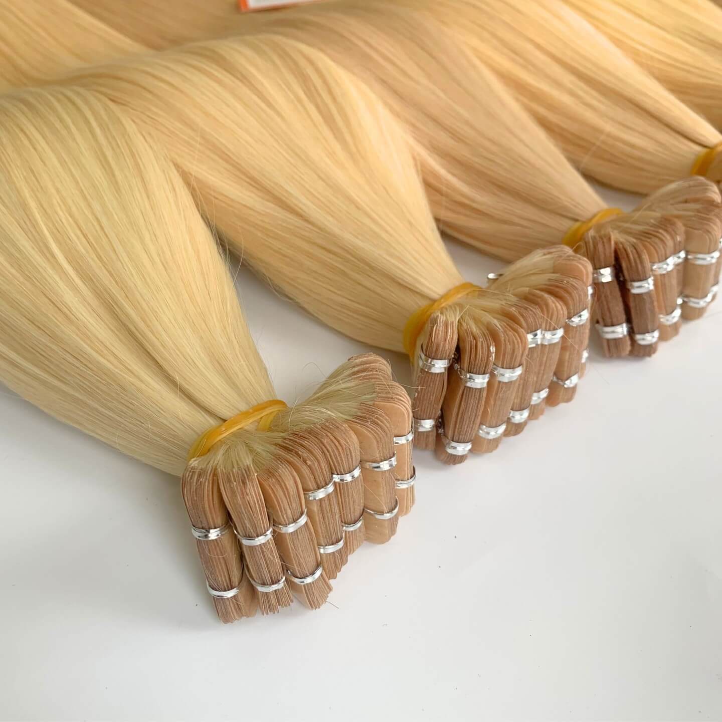 az-tape-in-hair_extensions