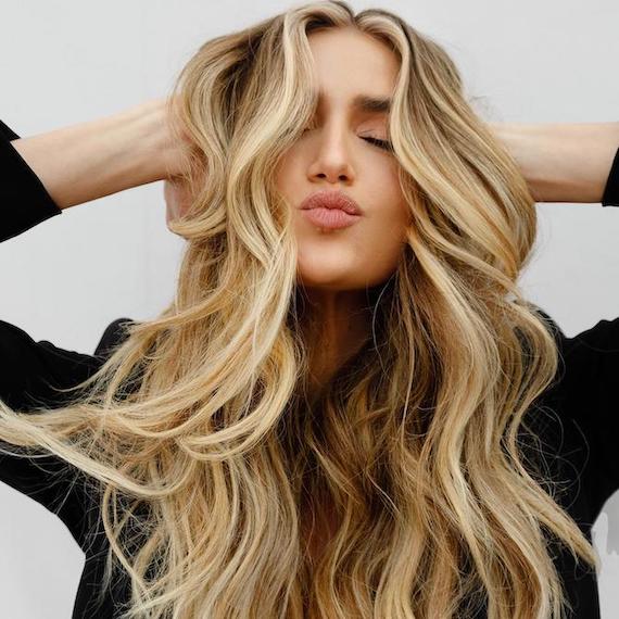 24-Inch-Hair-Extensions-Ultimate-Guide-for-Length-and-Volume