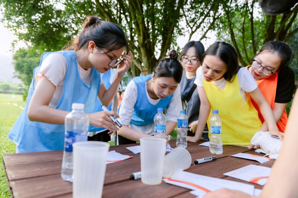 AZ-Hair-Team-Building-2024-Celebrating-Vietnamese-Women's-Day